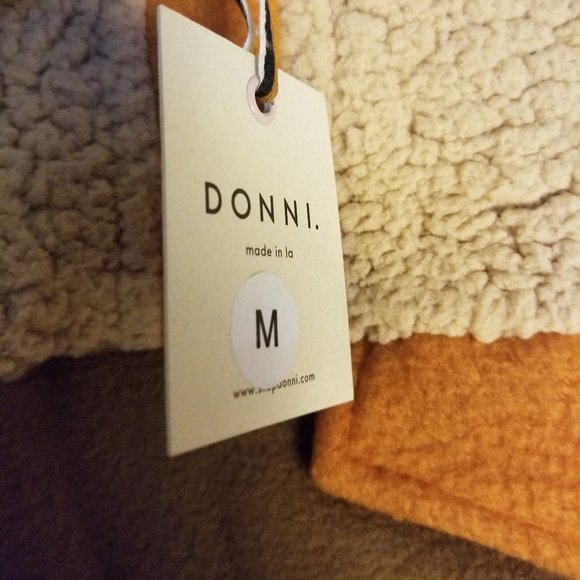 DONNI. Tri Fleece Pullover, Medium - Picture 3 of 6